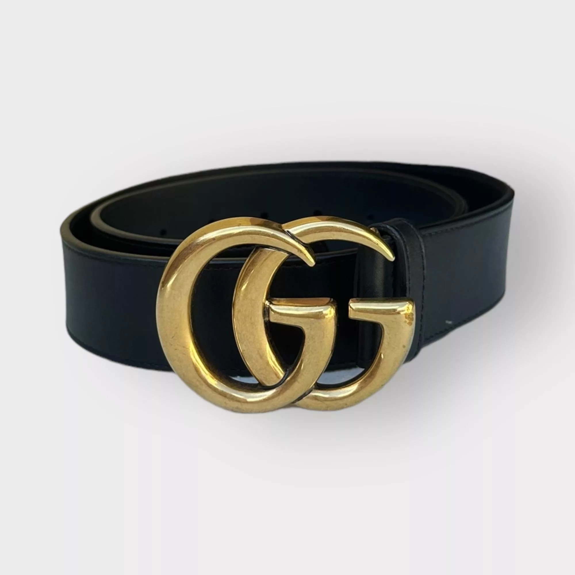 Gucci Belts Gucci Belt Marmont Black Leather Golden Buckle Classic GG