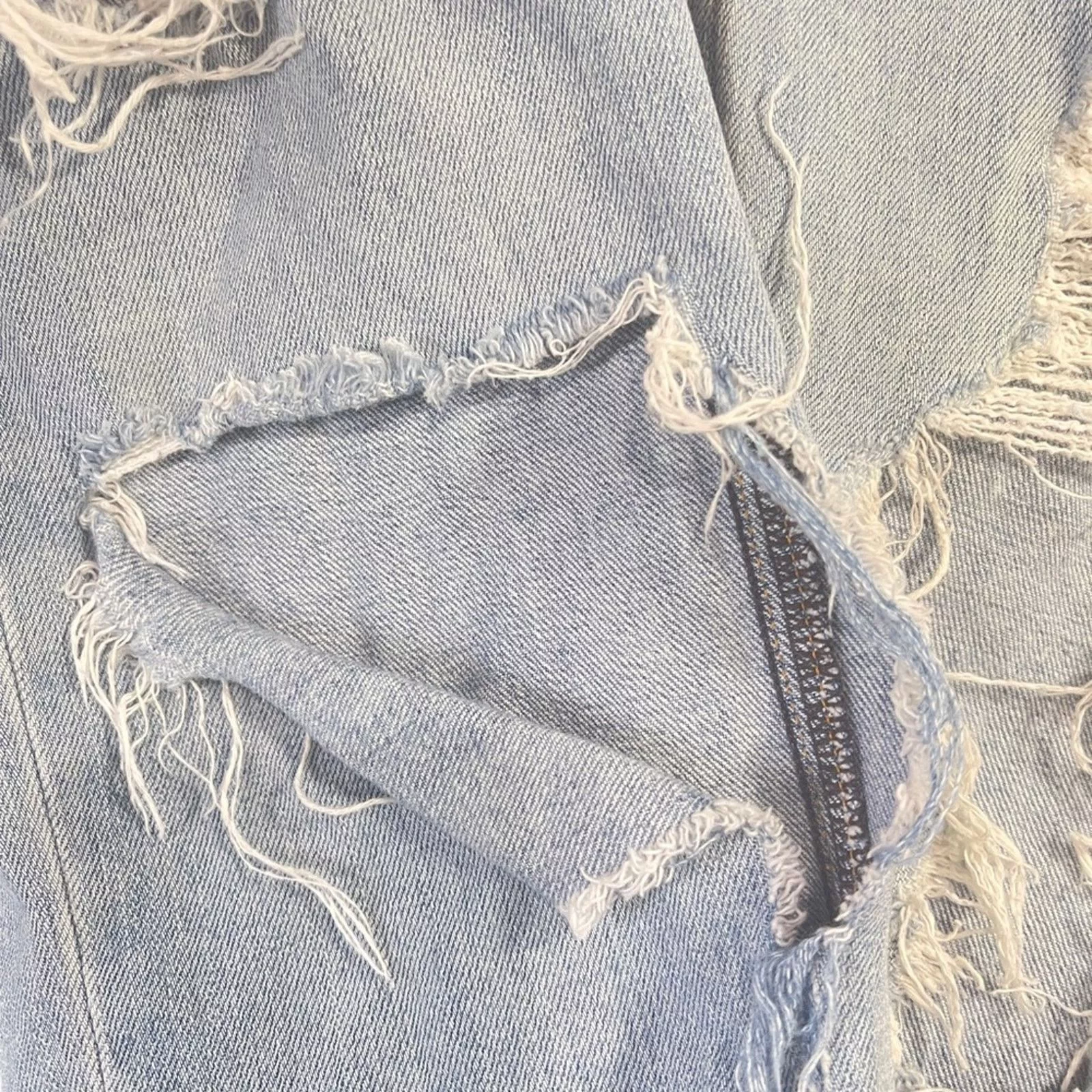 Rag & Bone Jeans RAG & BONE Light Wash Distressed Dre Capri Jeans Sz 26 Blue