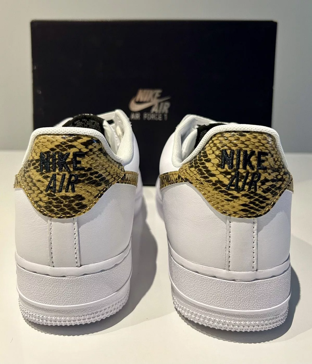 Nike Hi Top Sneakers Nike Air Force 1 Snake White