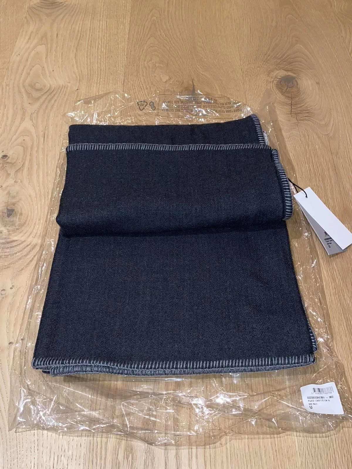 Daniel Arsham Miscellaneous Daniel Arsham × Dior Daniel Arsham x Dior Blanket Black