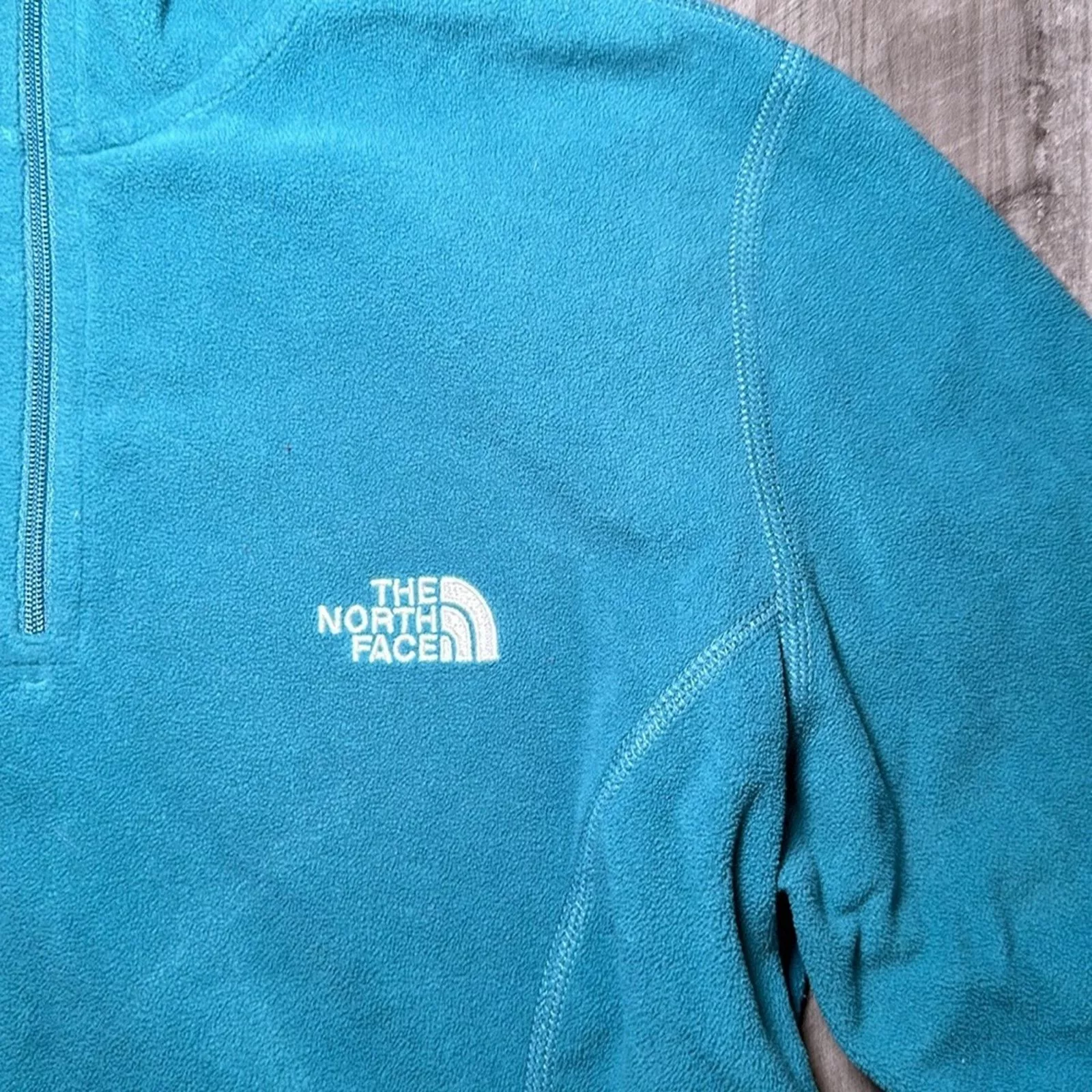 The North Face Sweatshirts The North Face TKA 100 Quarter Zip Pullover - Medium Green