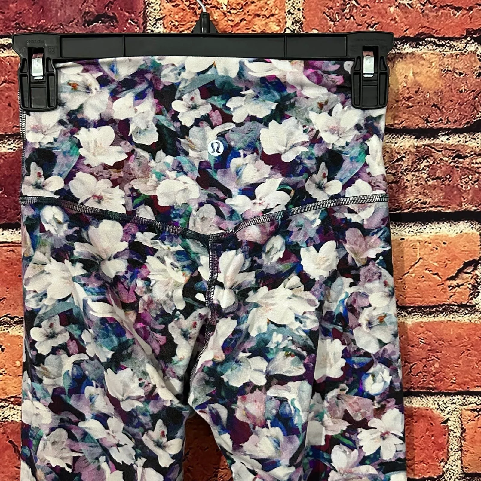 lululemon leggings size 4 Multi