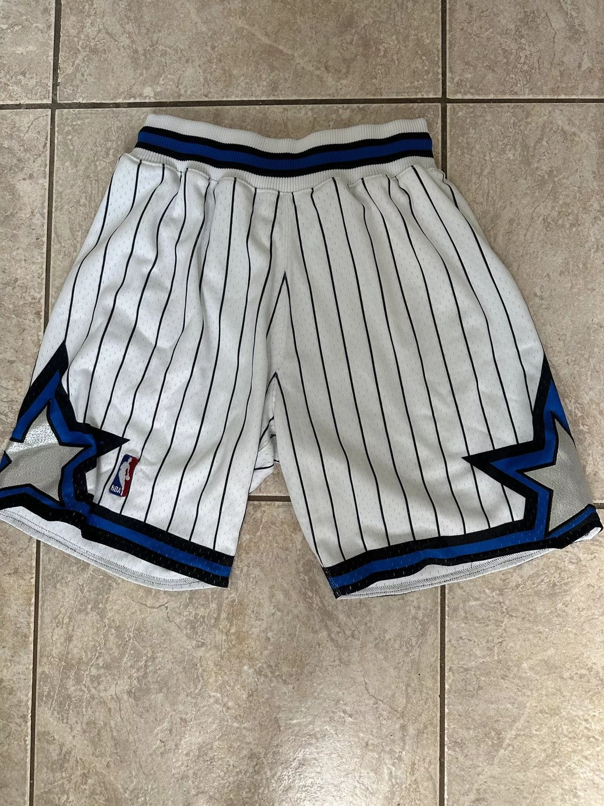 Mitchell & Ness Shorts Mitchell & Ness × NBA × Vintage Mitchell&Ness Orlando Magic Shorts 92-93 White