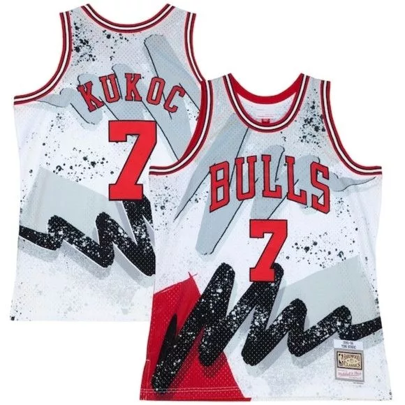 Mitchell & Ness Jerseys Mitchell & Ness Chicago Bulls Throwback Jersey Tony Kukoc Medium NWT Red