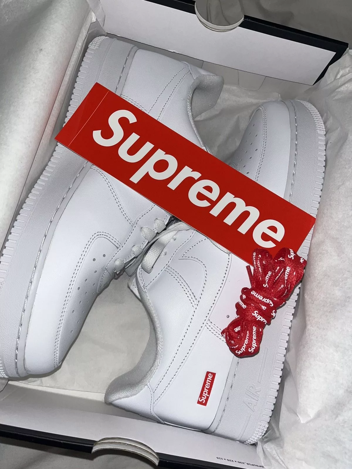 Nike Low Top Sneakers Nike × Supreme Air Force 1 Low Supreme White