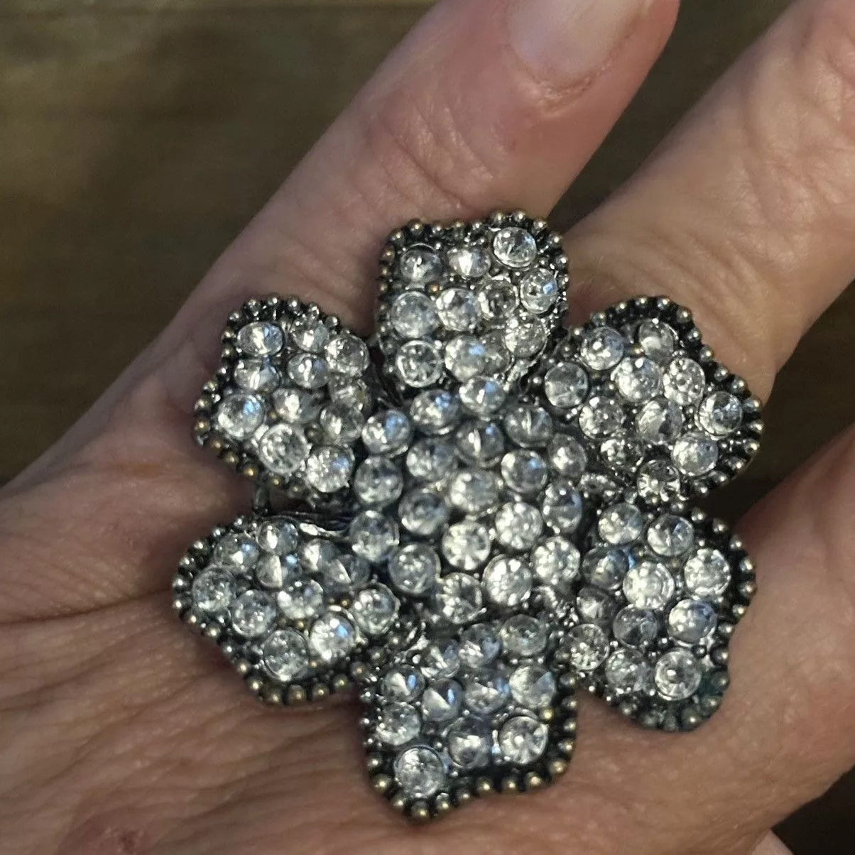 Other Rings Other Large rhinestone flower stretch ring Silver