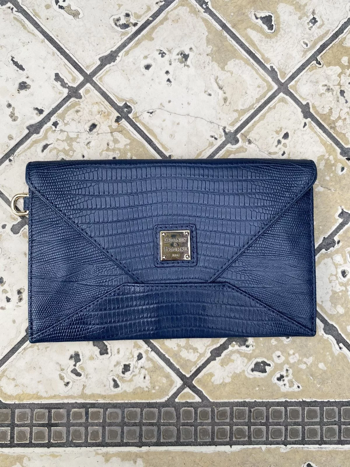 Dooney & Bourke Wallets Dooney & Bourke Alligator leather clutch wallet Black