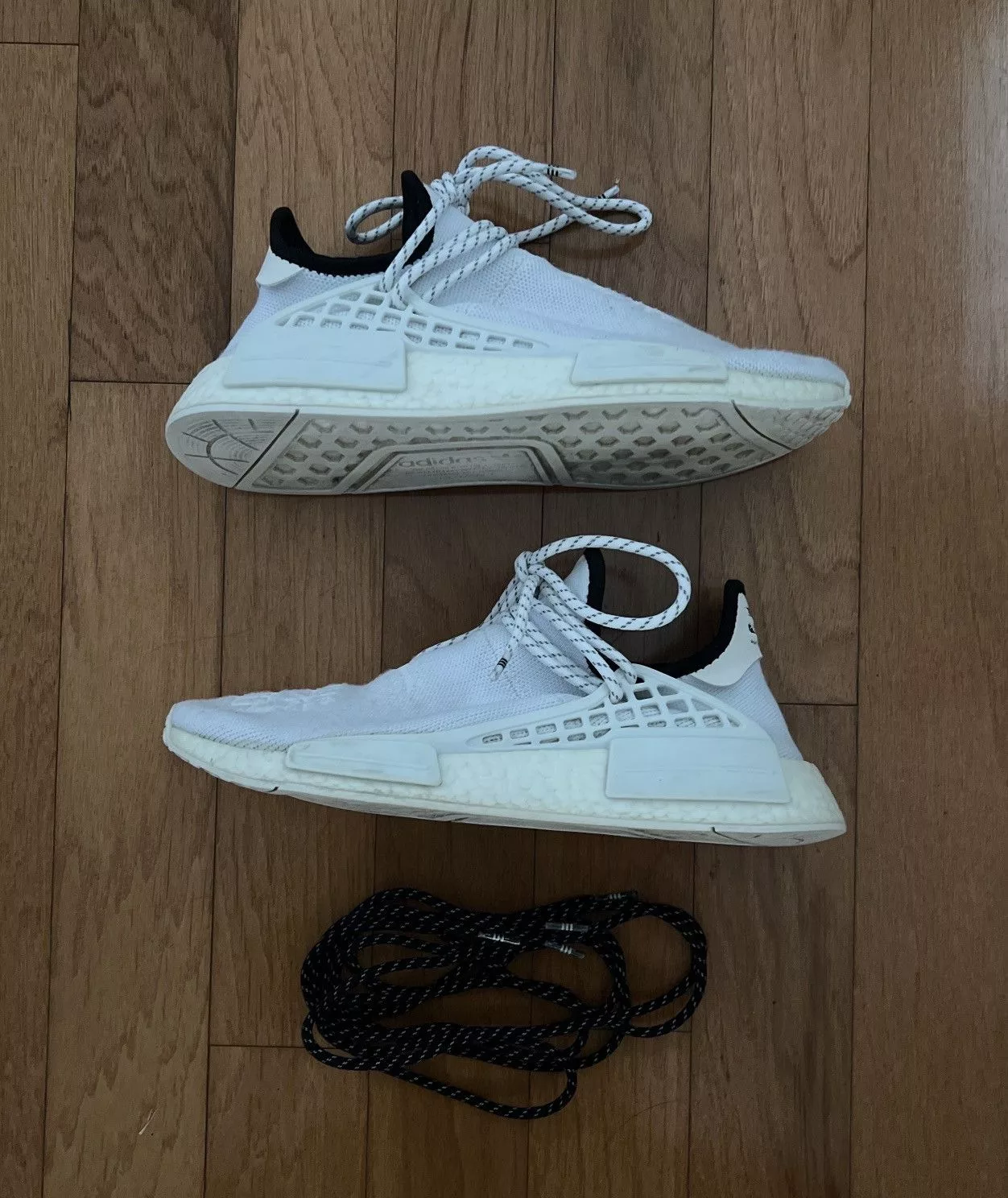 Pharrell Low Top Sneakers Pharrell Human Race - Extra Eye White