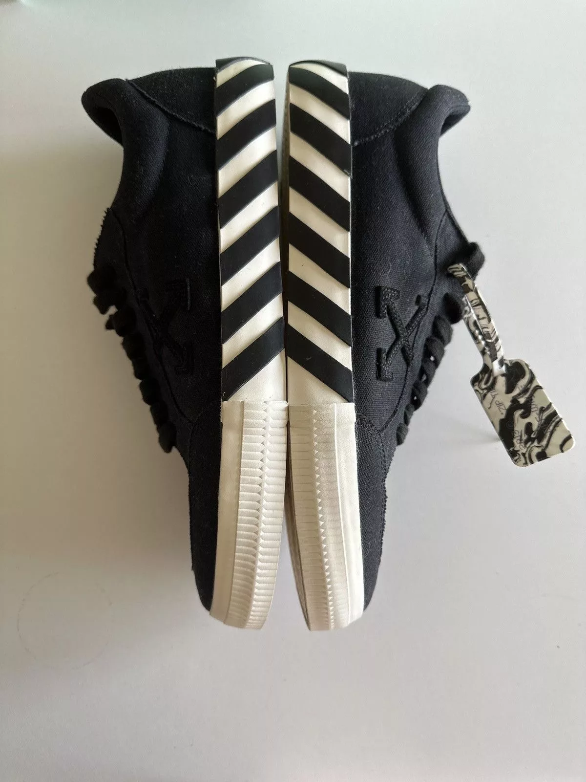 Off-White Low Top Sneakers OFF-WHITE Black Vulcanized Low Top Sneakers