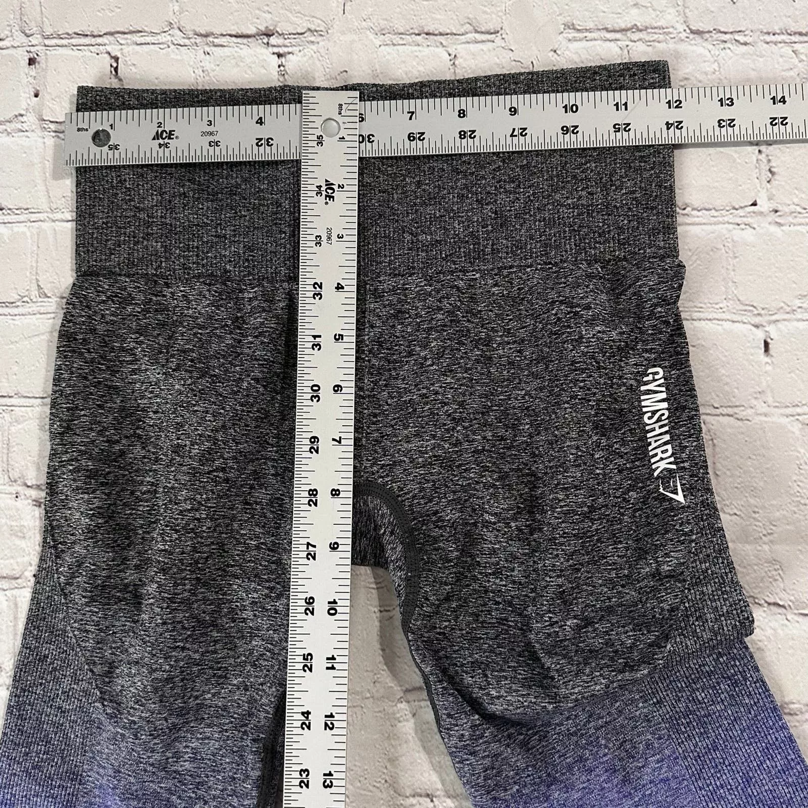 Gymshark Leggings size small Gray