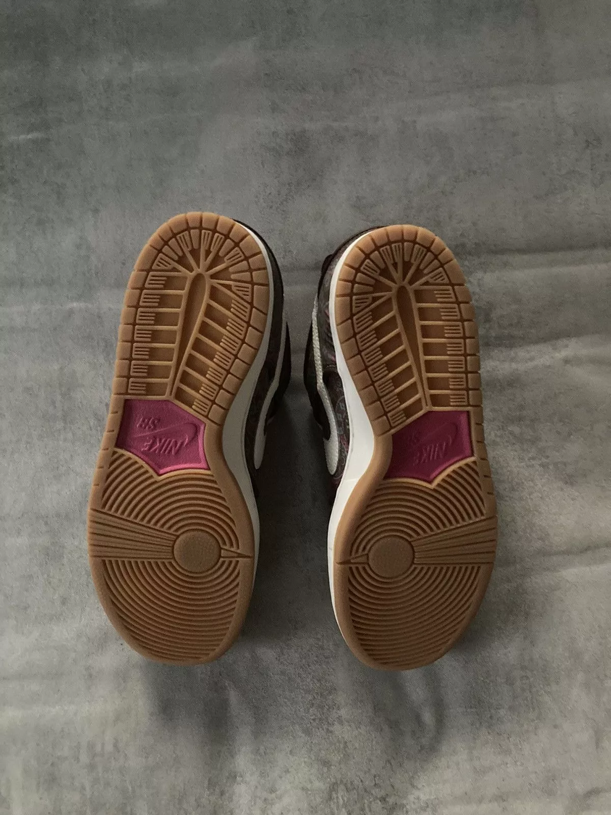 Nike Low Top Sneakers Nike dunk sb Paisley Brown