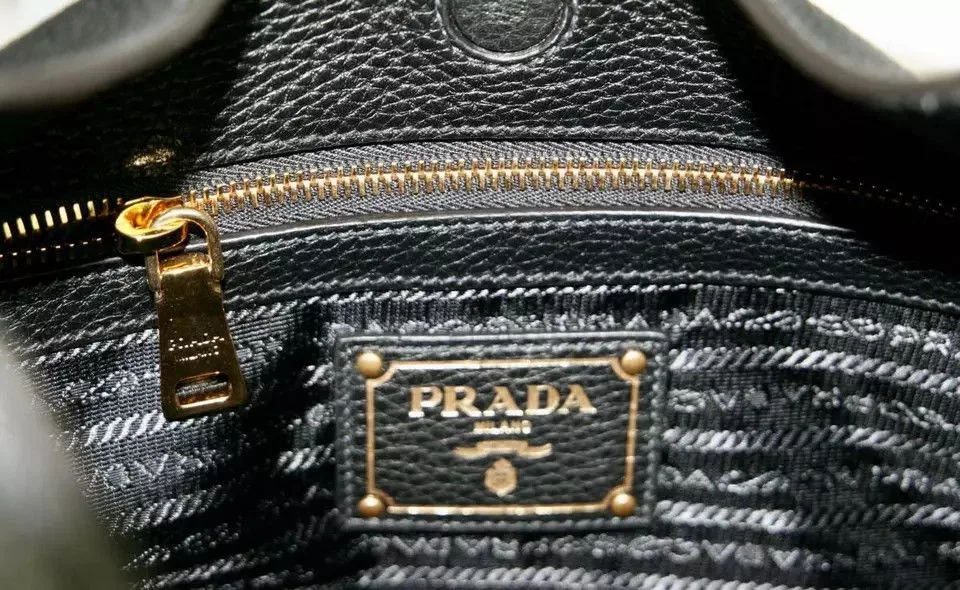 Prada Shoulder Bags Prada o1srvl11e0624 Size: OS / Shoulder Bag in Black