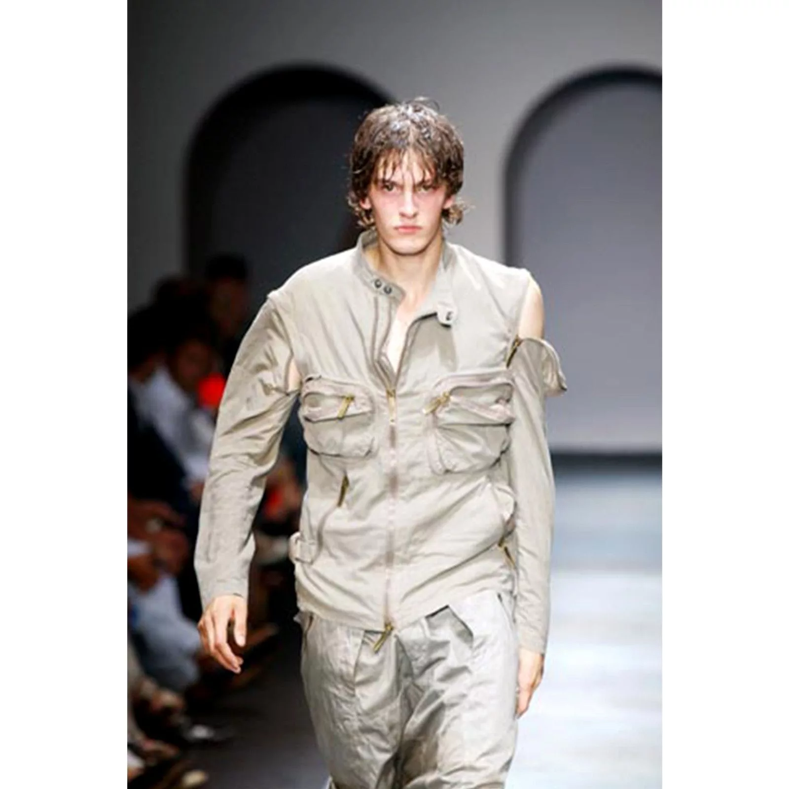 Gianfranco Ferre Shorts Gianfranco Ferre Gianfranco Ferré Multipocket Cargo Shorts Beige
