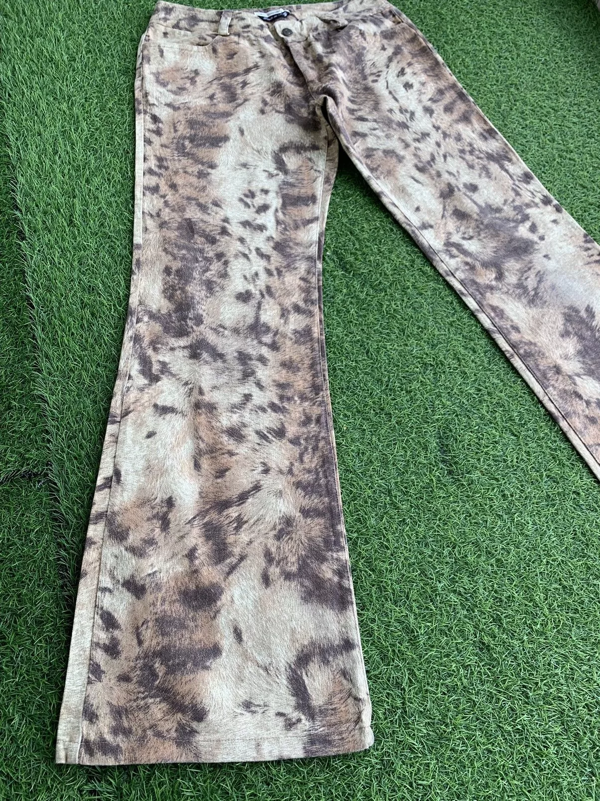 Designer Pants Designer Vintage Grace Continental Leopard Print Flare Brown