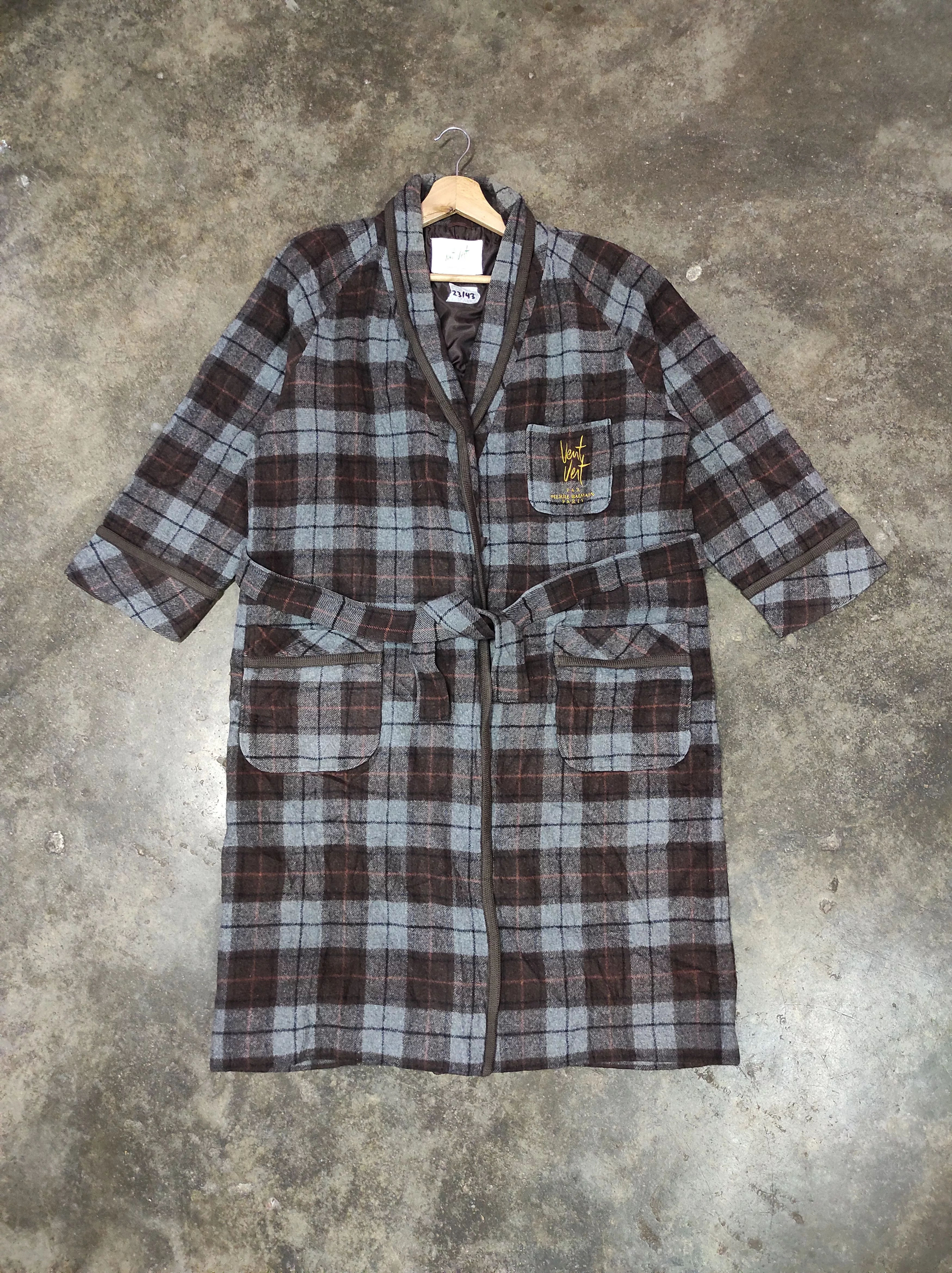 Pierre Balmain Cloaks Capes VENT VENT PAR PIERRE BALMAIN PARIS PLAID ROBE JACKET Multi Vintage