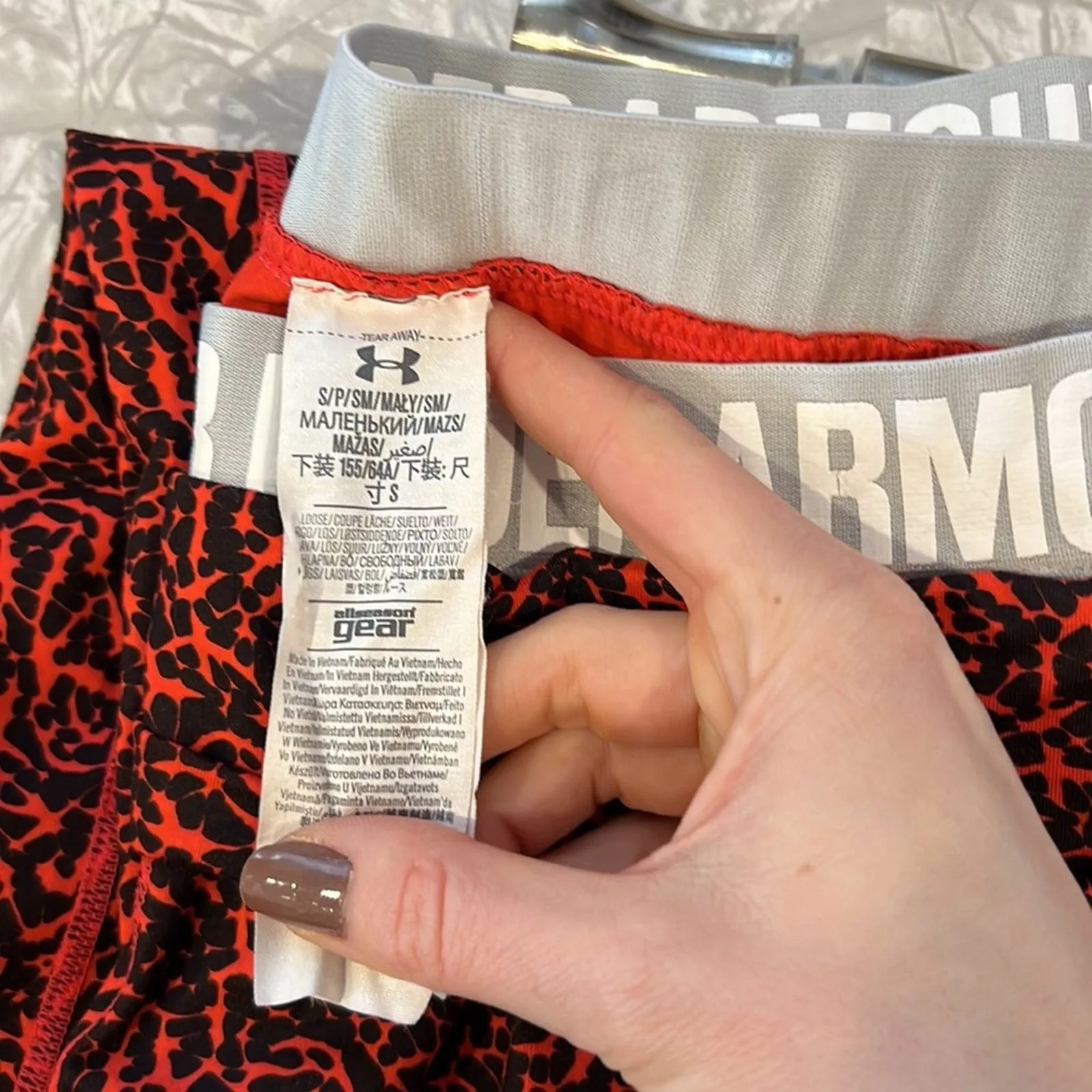Under Armour Joggers Under Armour Jogger/capri athletic bundle - Under Amour, Oakley & Kyodan Multi