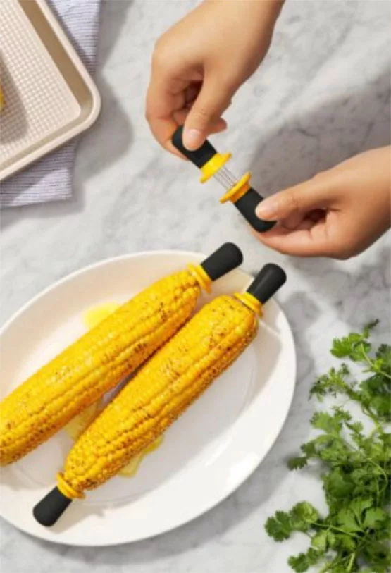 8 pc Corn Holder Set