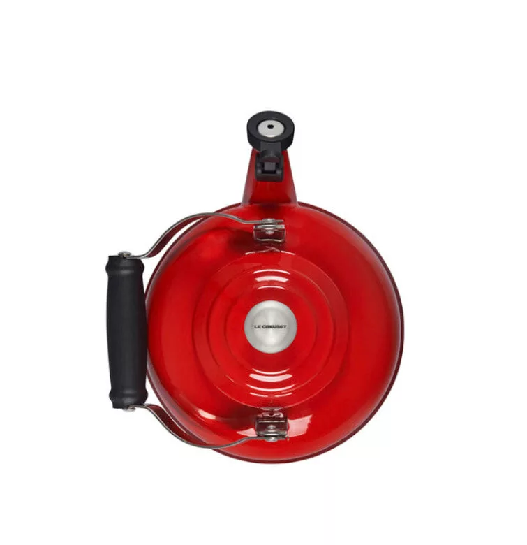 1.7 qt. Whistling Kettle - Cerise