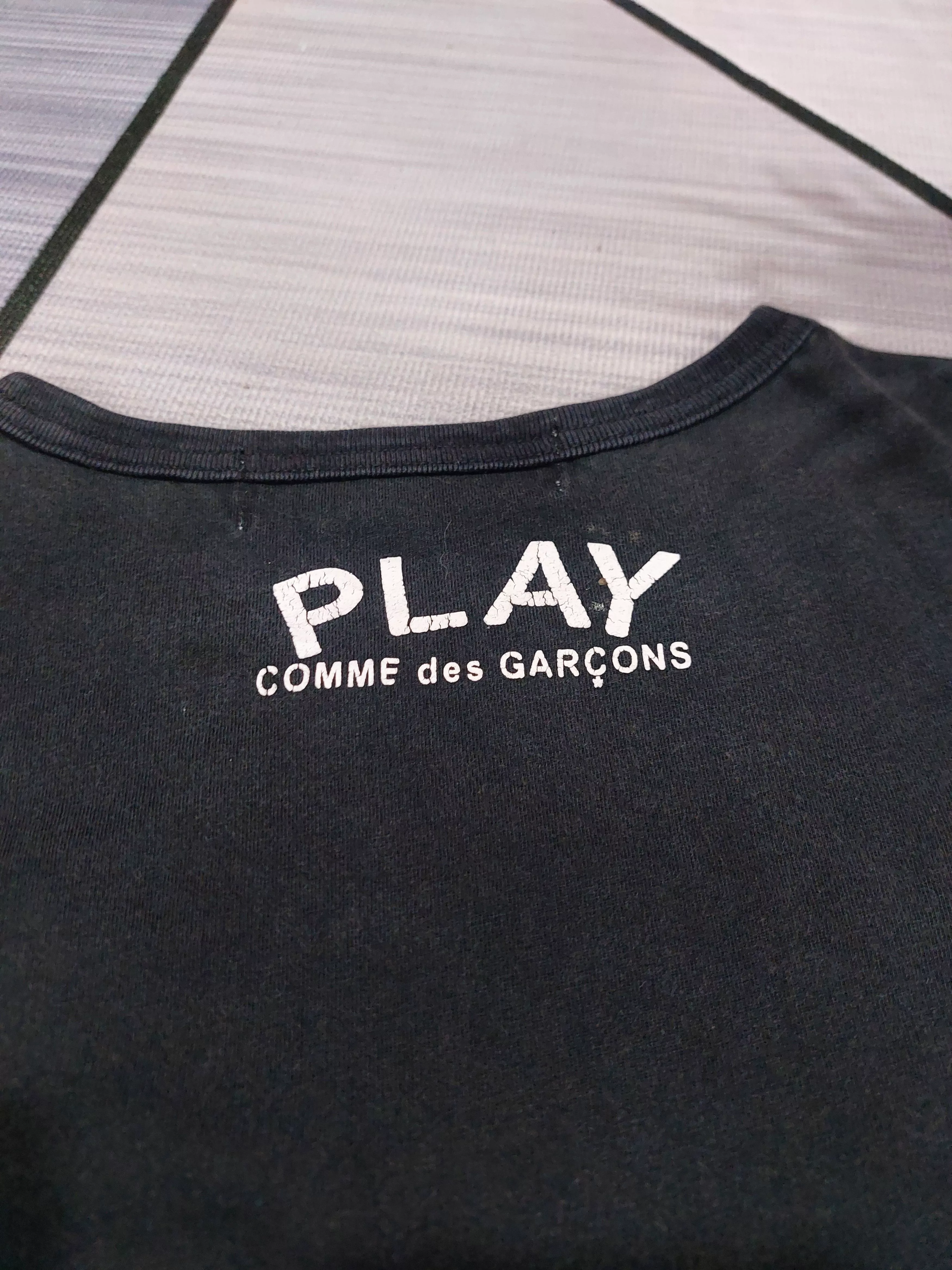 CDG by Comme des Garcons Short Sleeve T Shirts CDG by Comme des Garcons × Comme des Garcons PLAY × Japanese Brand Comme Des Garcons Play Sun Faded Cracked Print Black