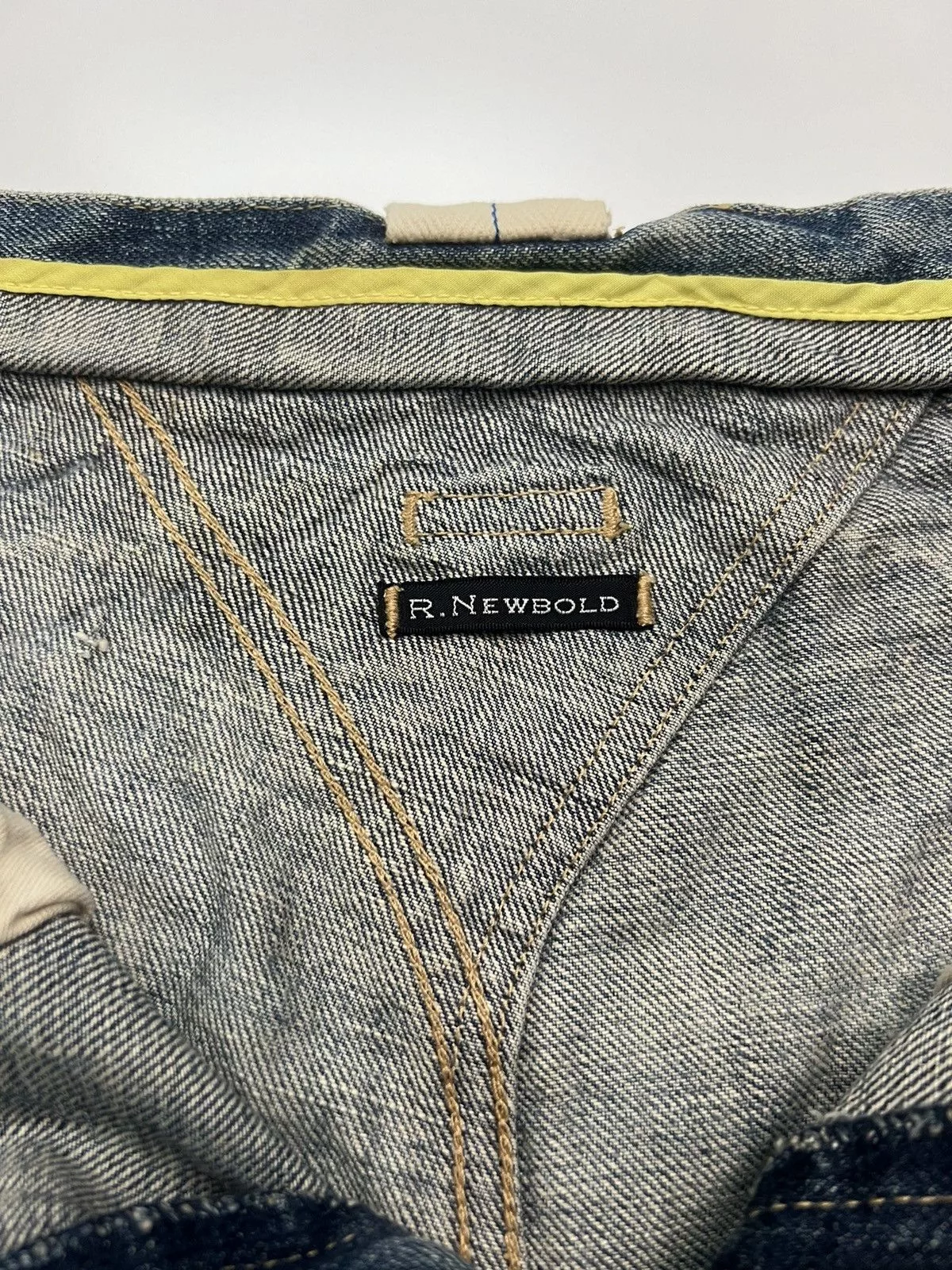 R.NEWBOLD DENIM JEANS SIZE 32 Blue