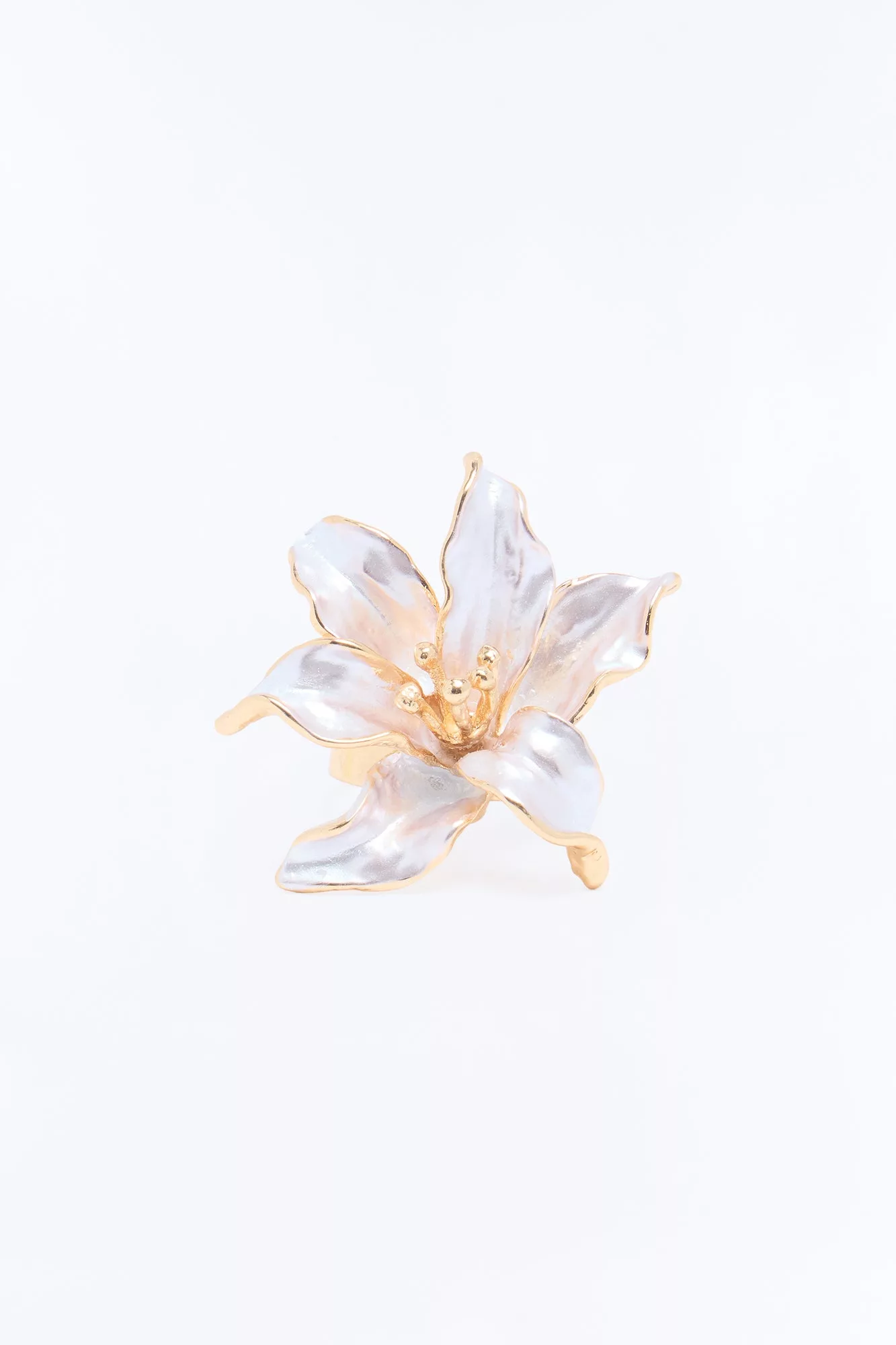 One Of A Kind Flower Ring - White/Gold