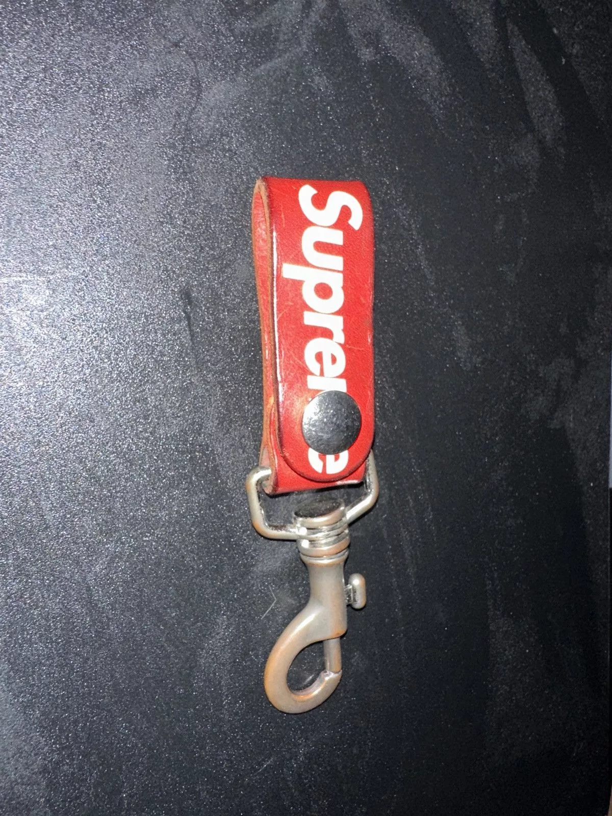 Supreme Supreme Supreme key holder Red