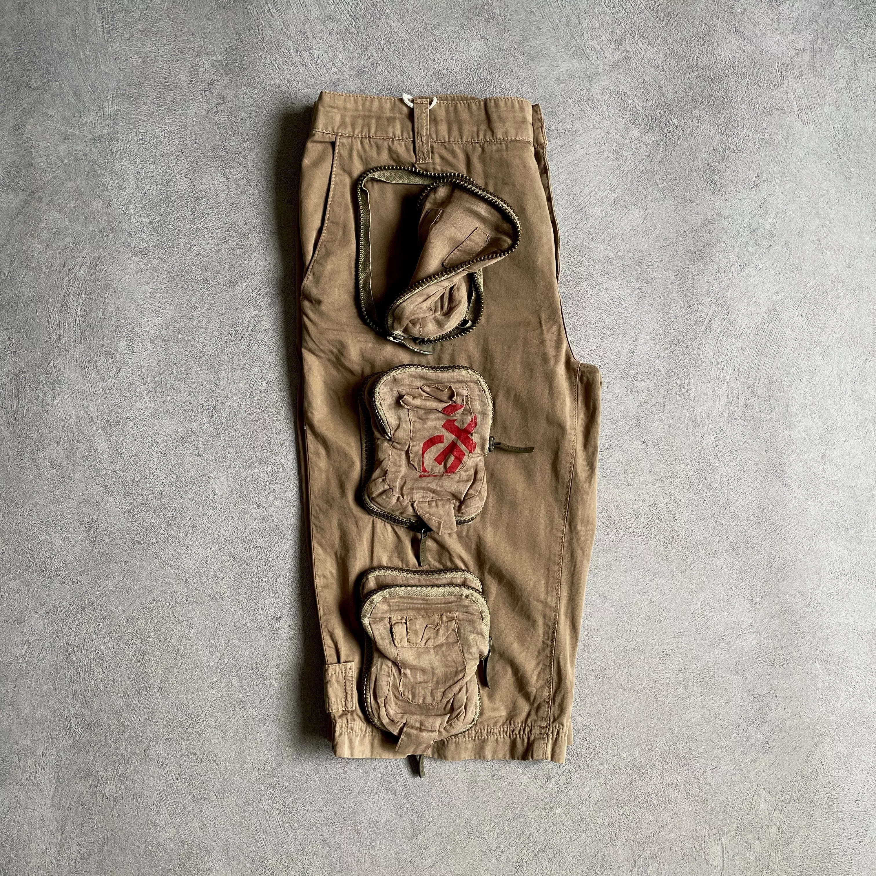 Gianfranco Ferre Shorts Gianfranco Ferre Gianfranco Ferré Multipocket Cargo Shorts Beige