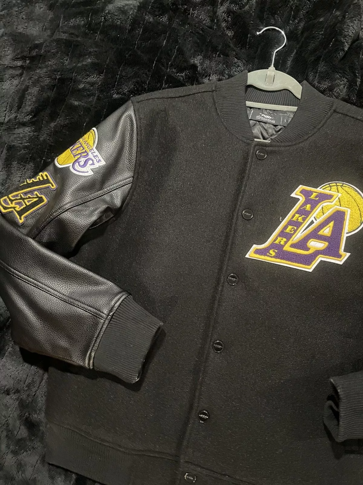 Pro Standard Heavy Coats Lakers Pro Standard varsity jacket Yellow
