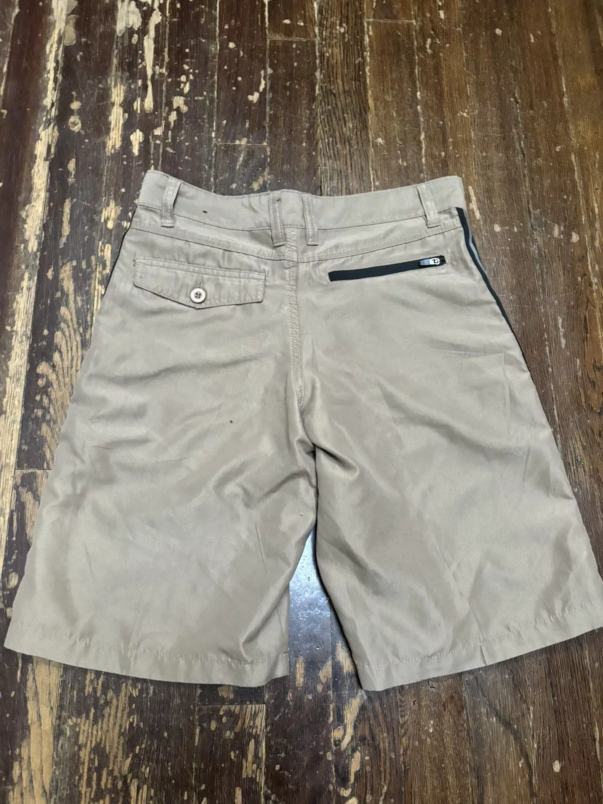 ‘BURNSIDE SHORTS’ Shorts Size 14-16 Gray
