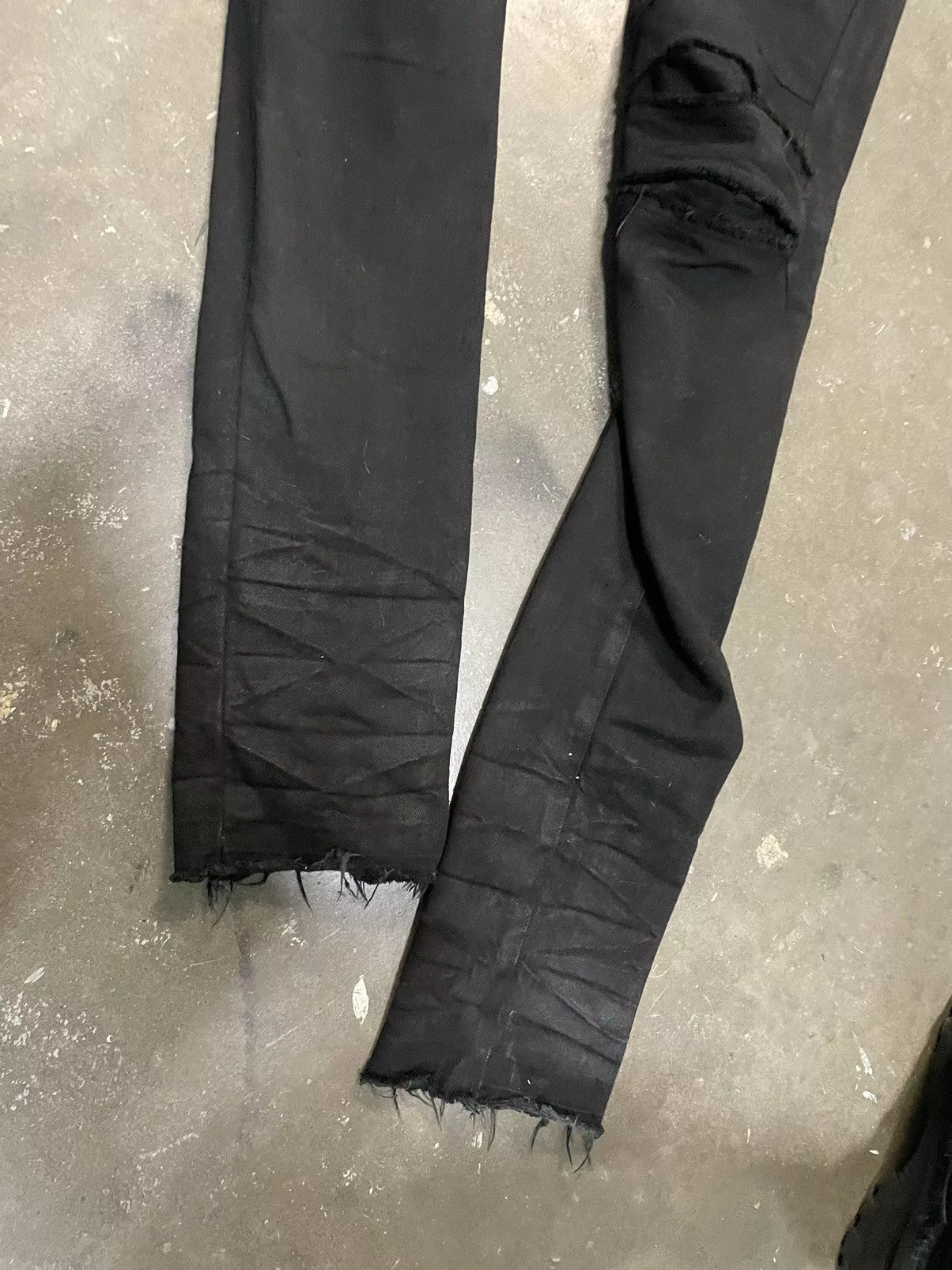 Julius Denim Julius neurbanvolker denim pants Black
