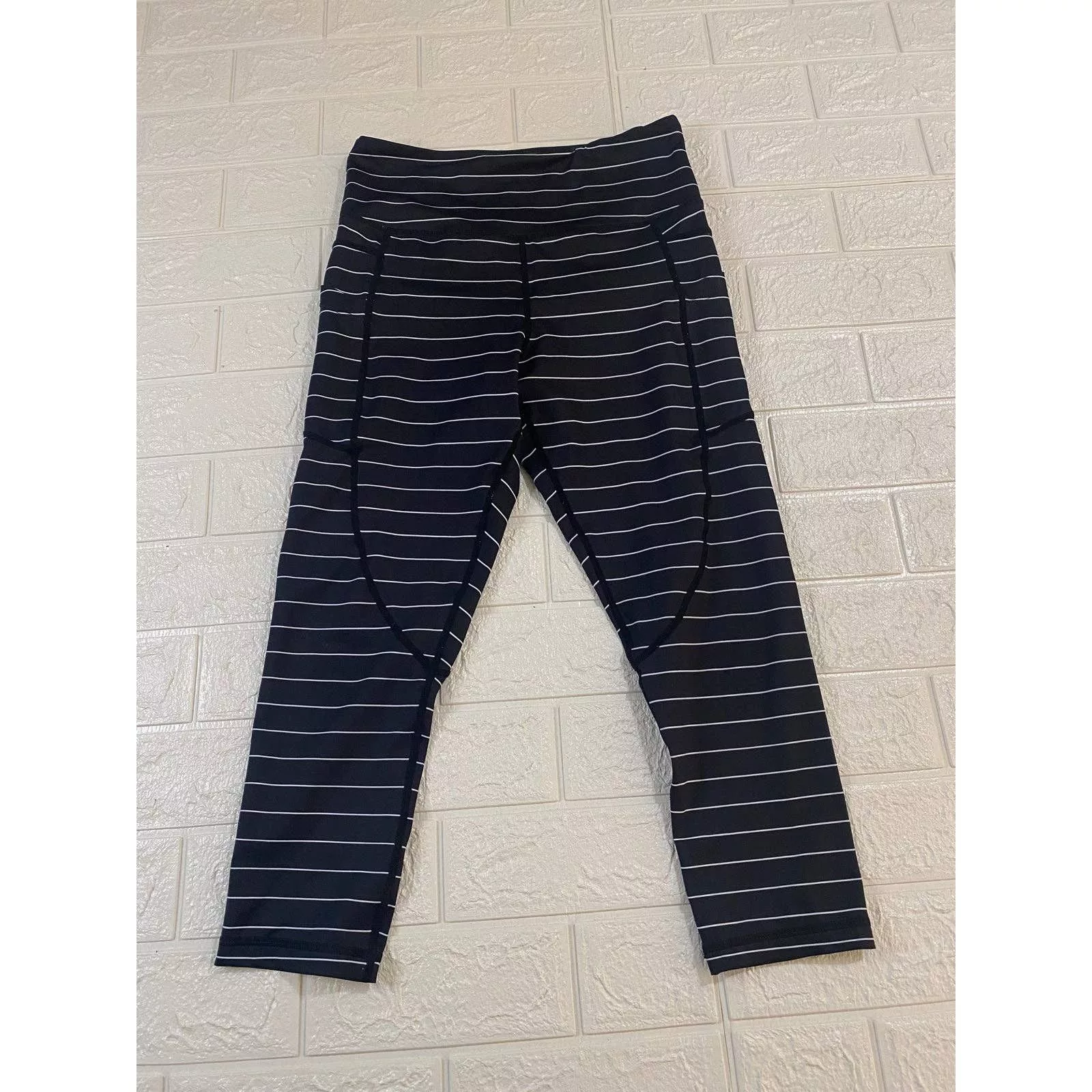 Other Leggings Other zyia leggings size medium Black
