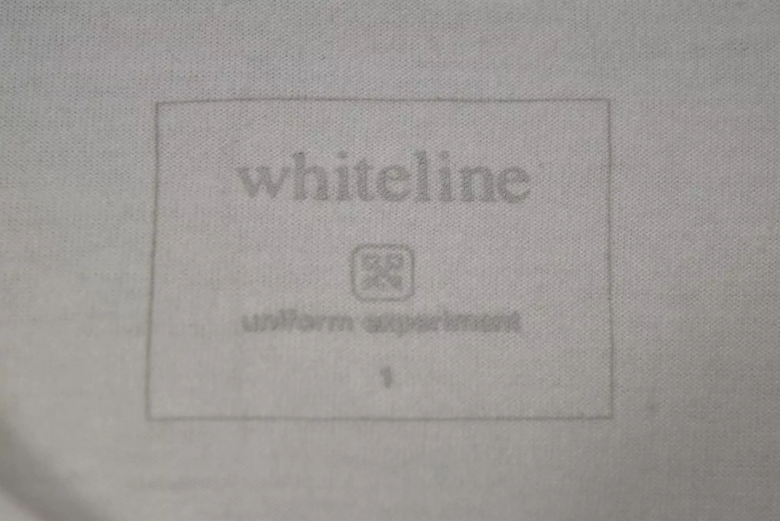 uniform experiment Short Sleeve T Shirts Uniform Experiment/logo graphic t-shirt/24201 - 0543 50 White