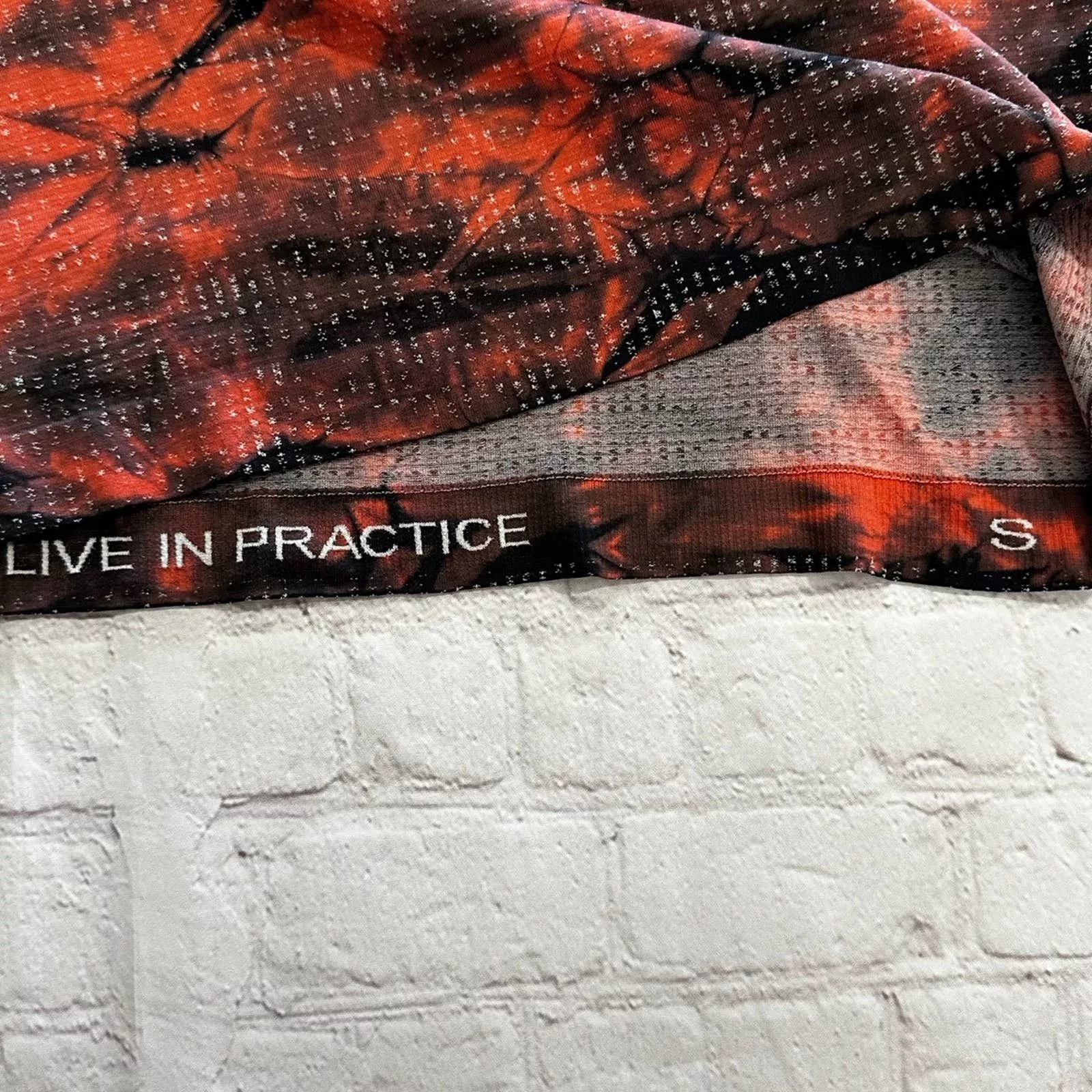 Lululemon Long Sleeve T Shirts LULULEMON Metal Vent Tech 1/2 Orange