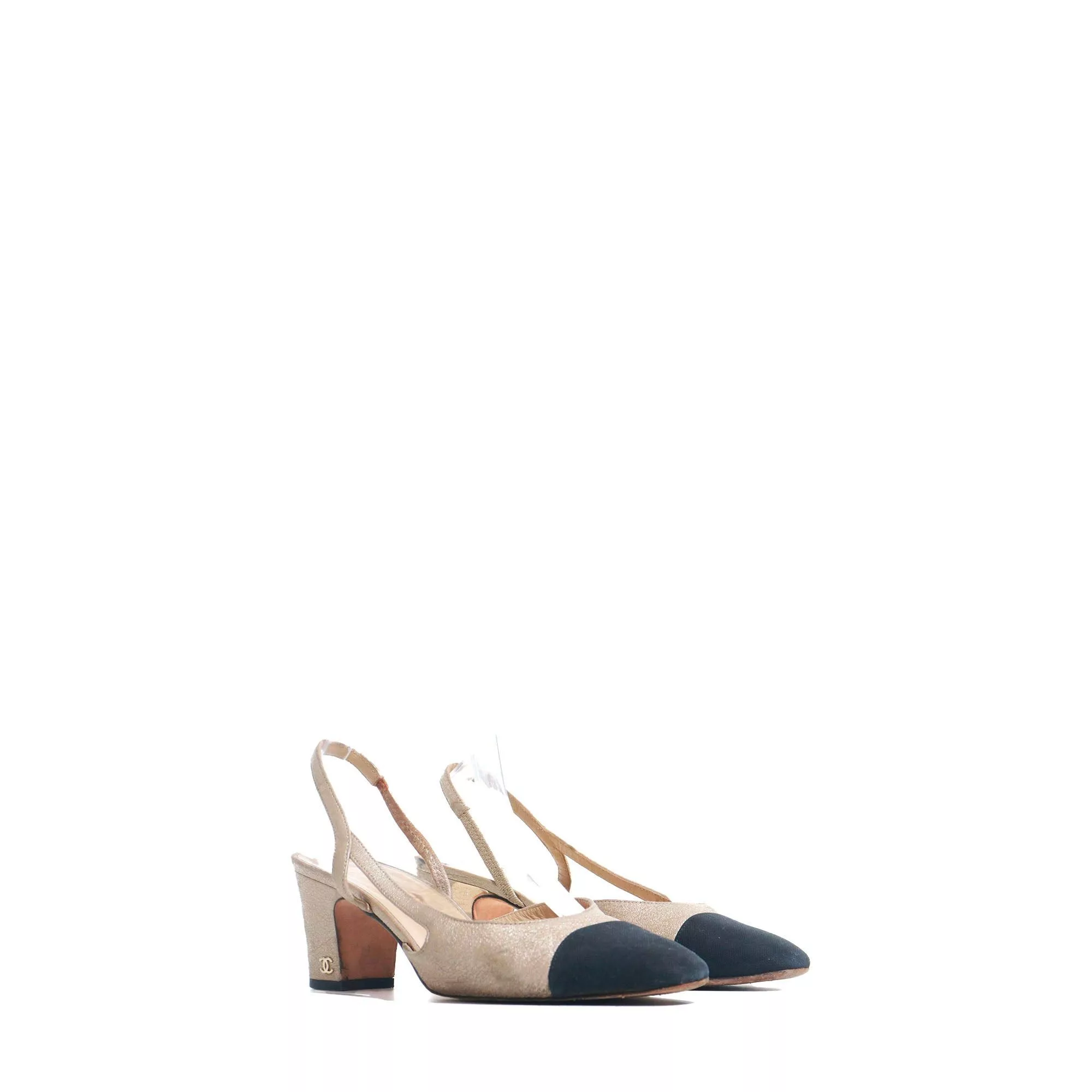 Chanel Sandals CHANEL - Chanel Slingback heeled sandals in gold leather (T37) Multi