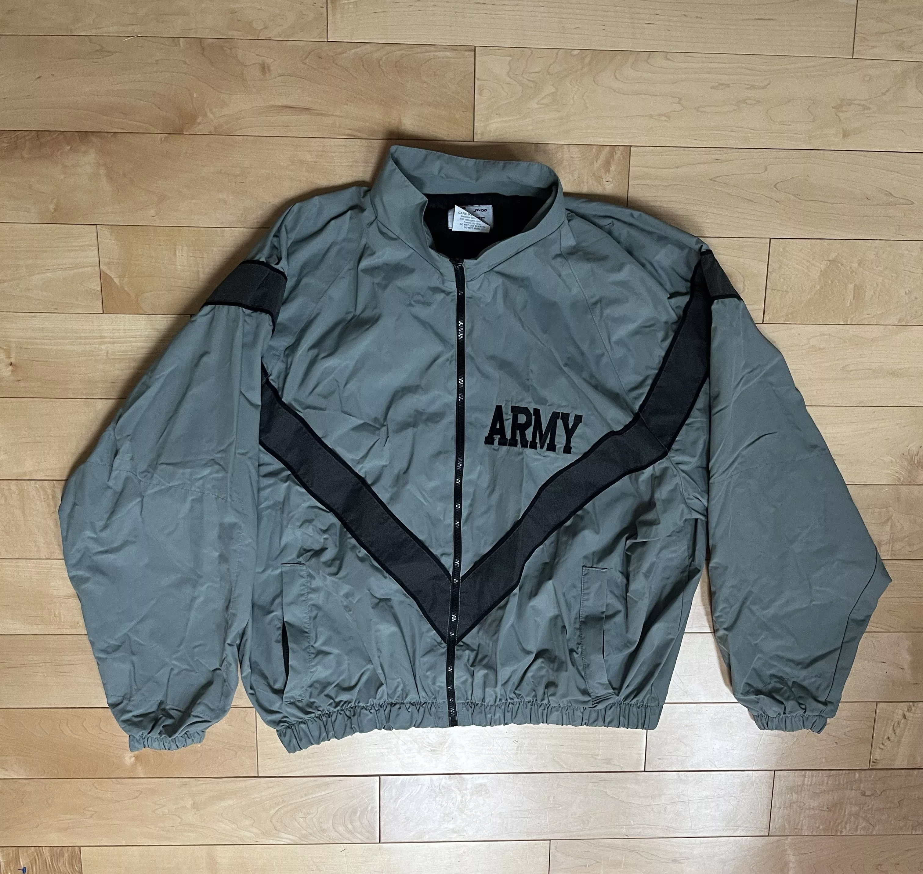 Vintage Light Jackets Vintage US Army Windbreaker Green