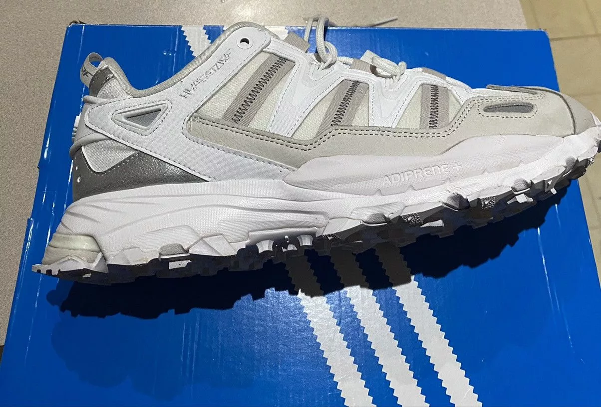 Adidas Low Top Sneakers Adidas Hyperturf White and Metallic