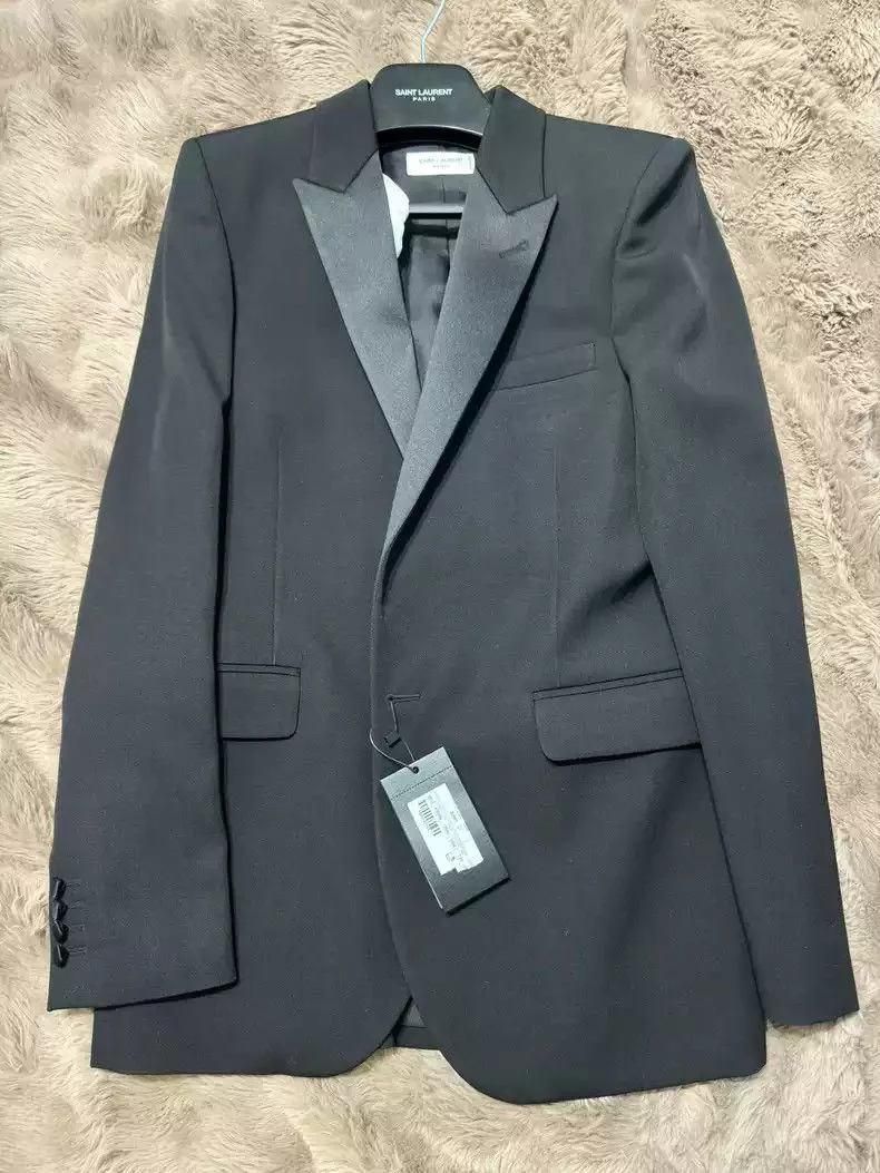 Saint Laurent Paris Light Jackets Saint Laurent Paris Saint Laurent brand new ladies' smoking clothes Black