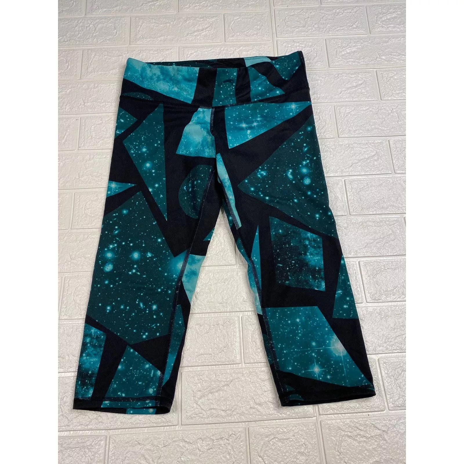 Alo Leggings size small Green
