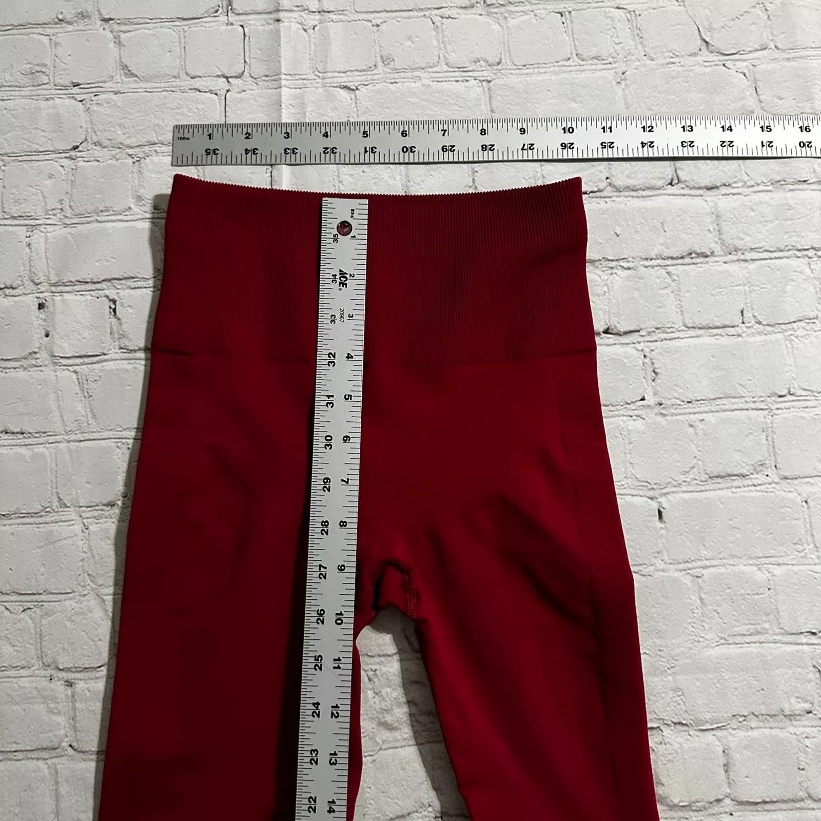 lululemon leggings size 4 Red