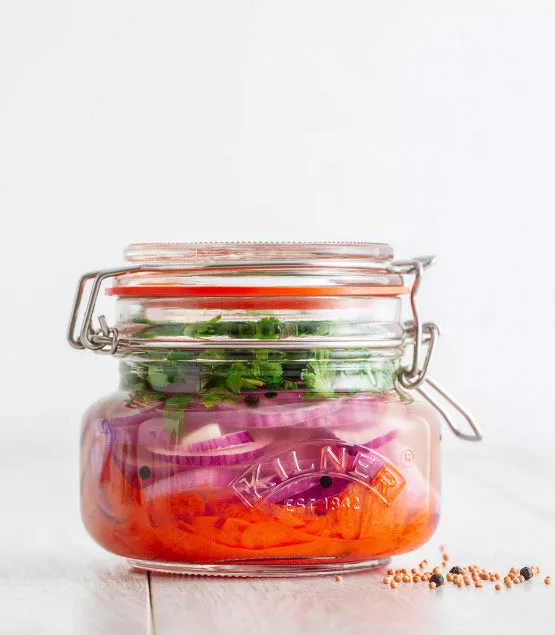 17 oz Clip Top Square Jar