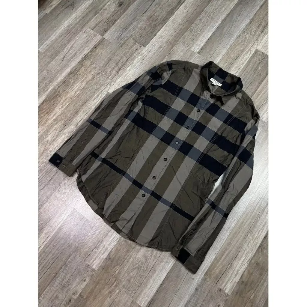 Burberry Button Ups Burberry Full Pattern shirt Size: IT 40 Brown