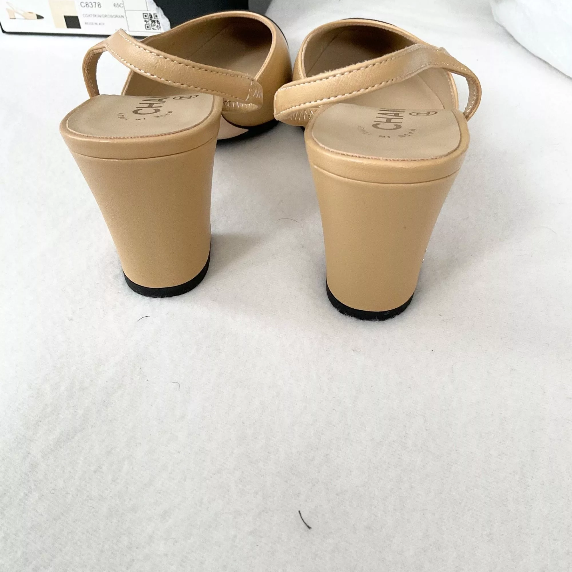 Chanel Heels CHANEL Interlocking TWO tone beige Leather Slingback Pumps h Multi