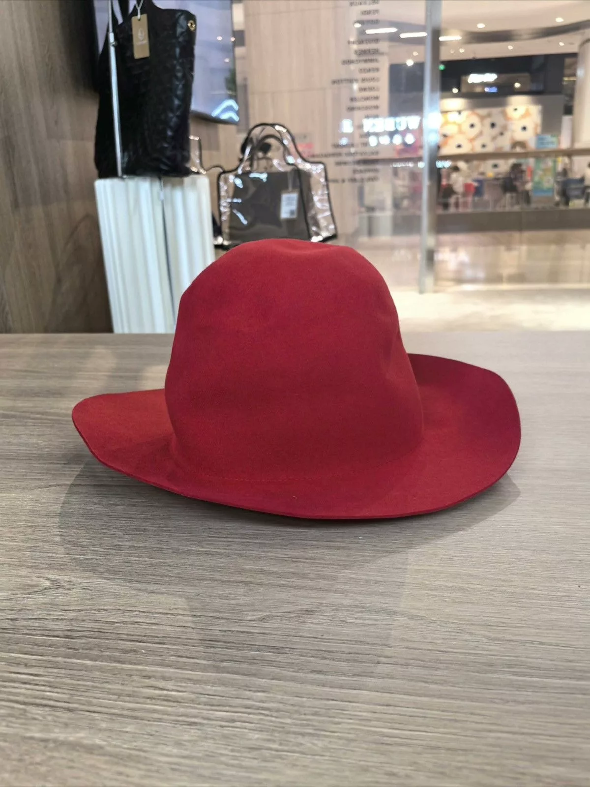 Gucci Hats Gucci runway wool hat Red