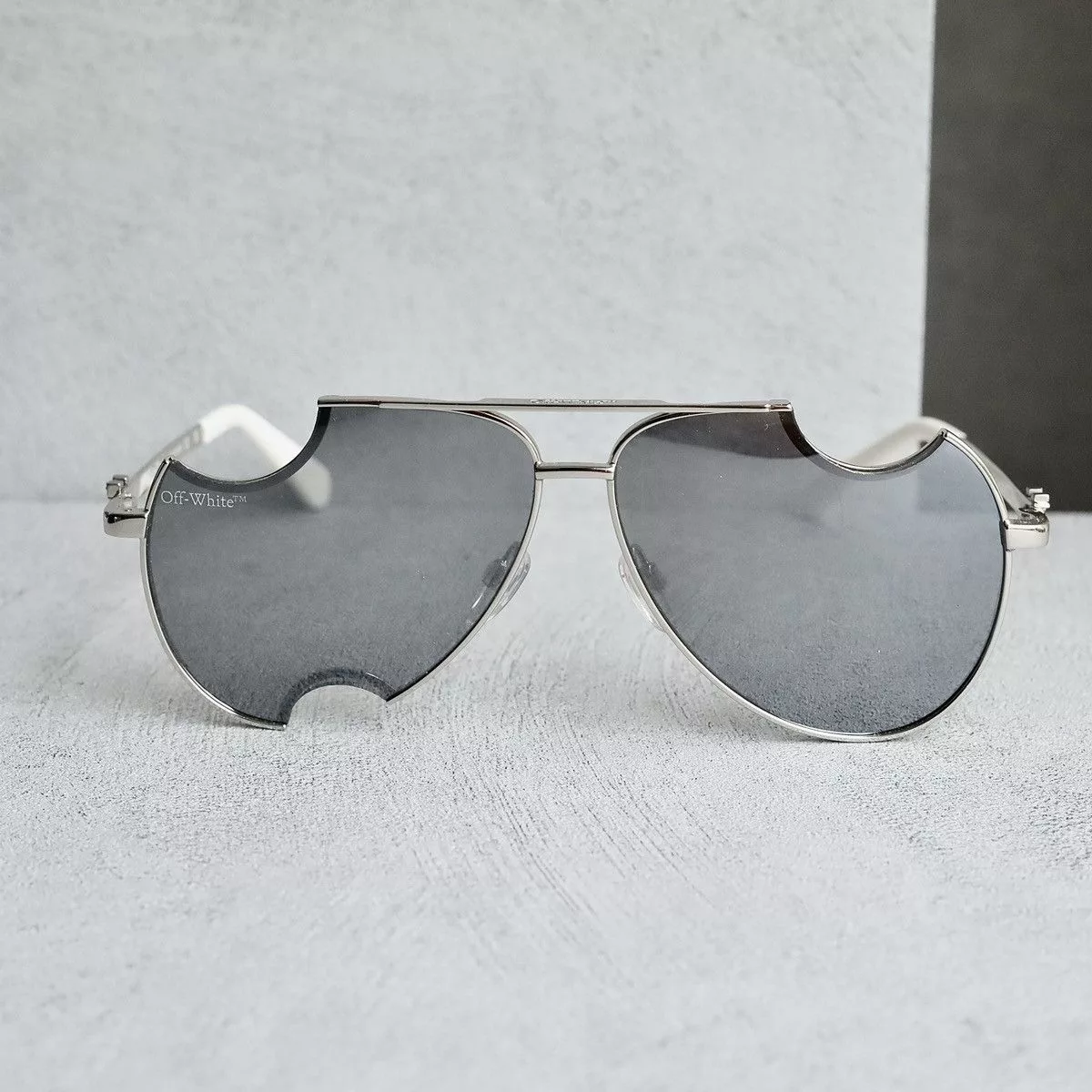 Off-White Sunglasses Off-White OFF WHITE DALLAS SUNGLASSES Silver