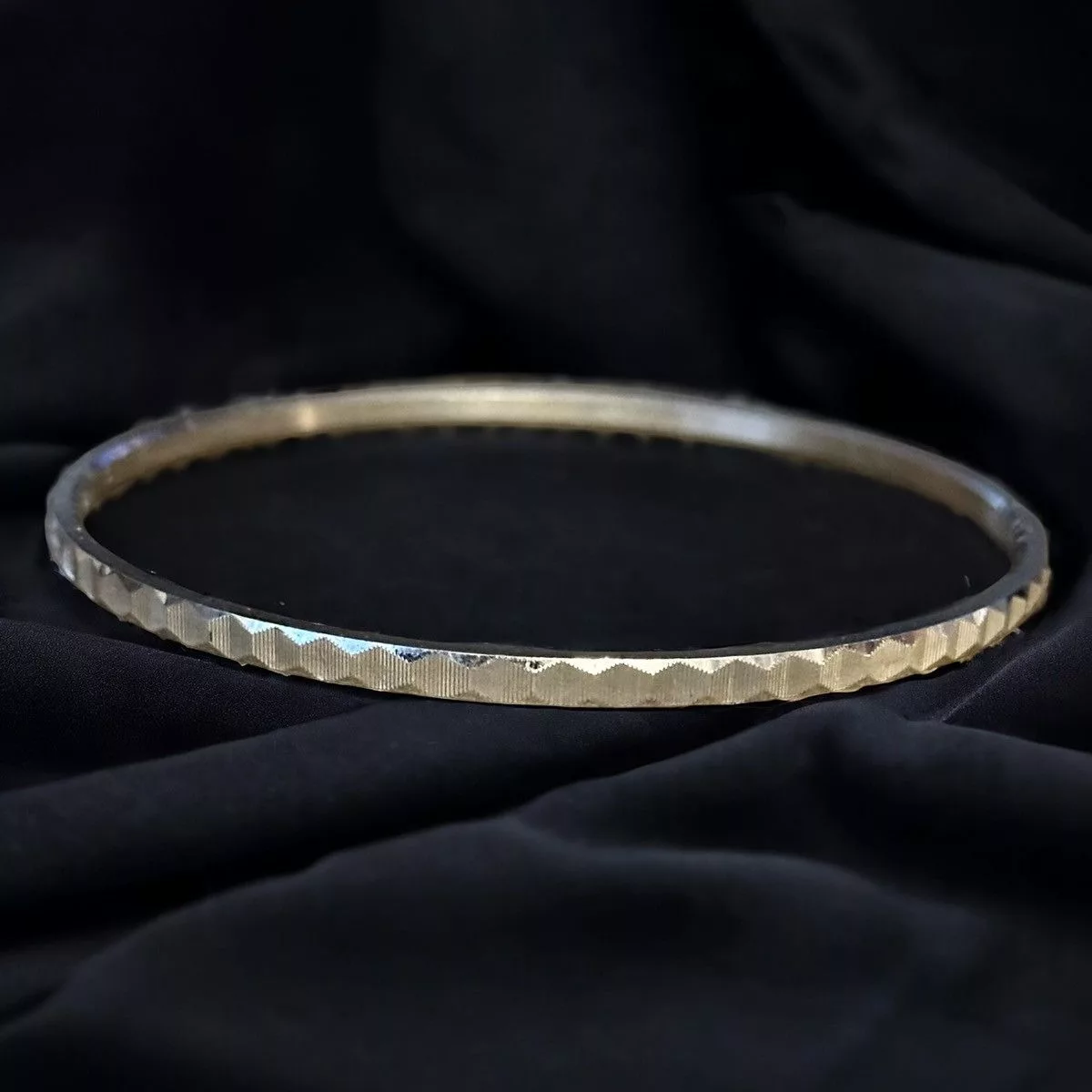 Vintage Bracelets Vintage Crown Trifari Diamond cut bangle bracelet Silver
