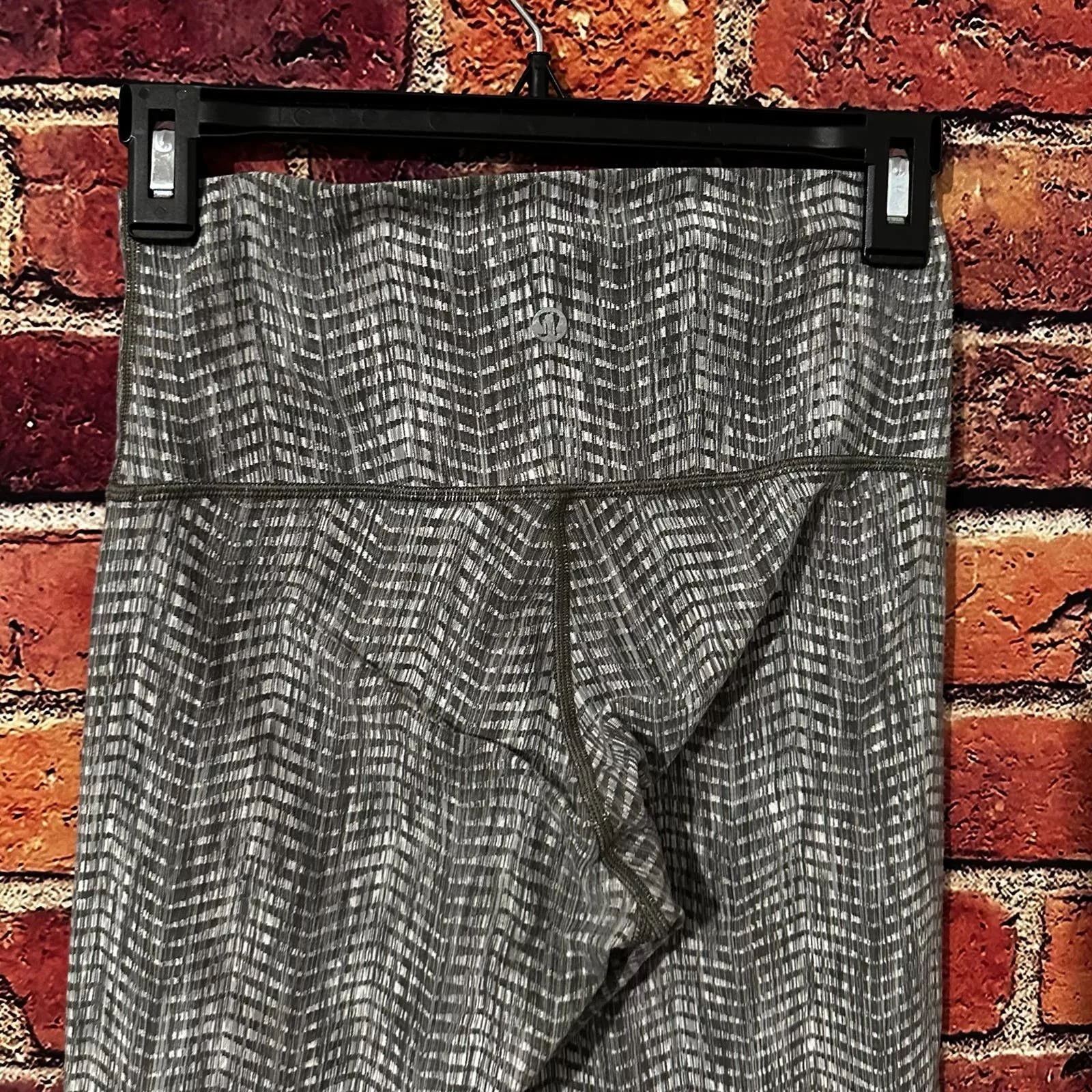 lululemon leggings size 4 Gray