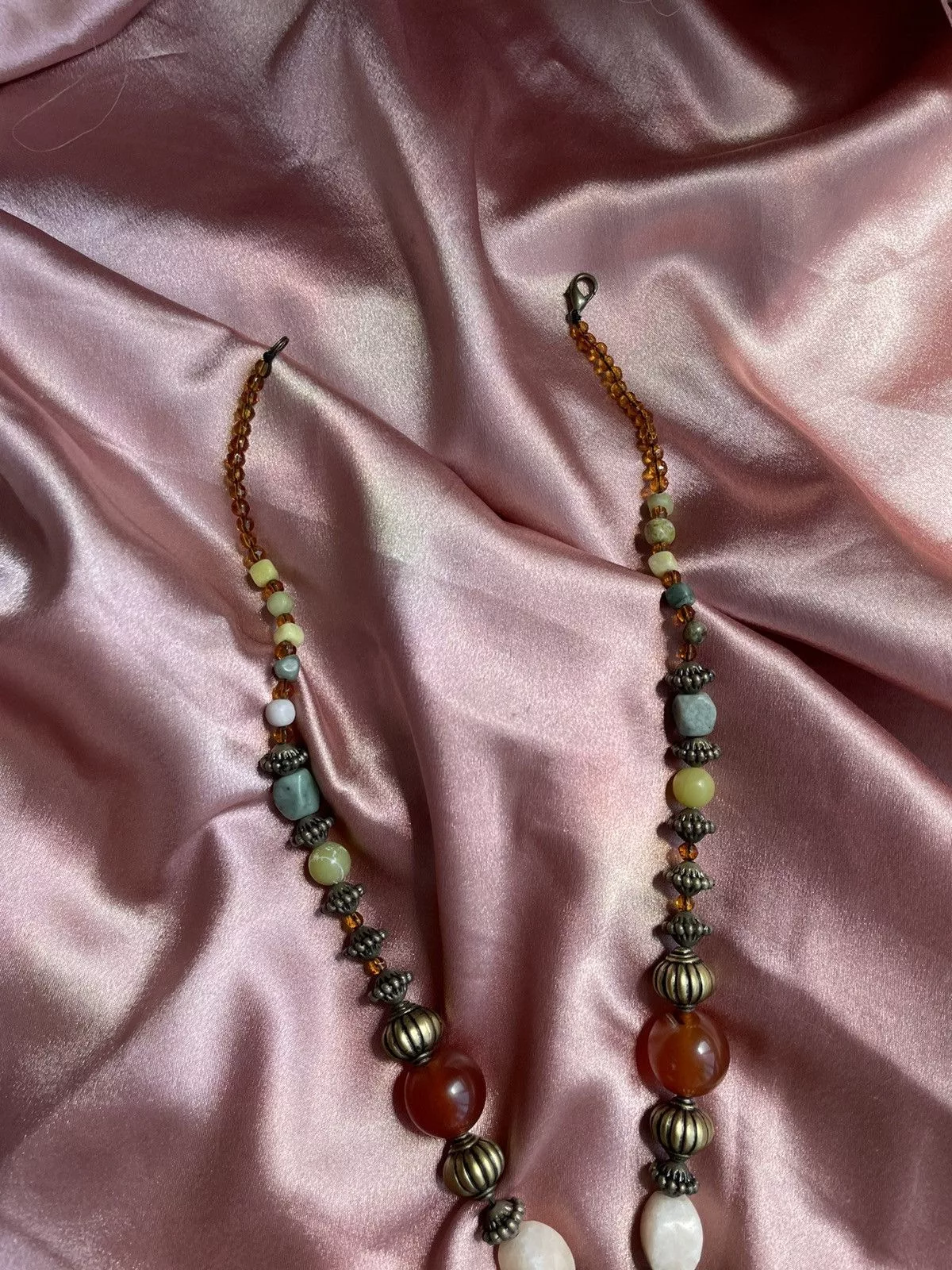 Vintage Necklaces Vintage necklace Brown