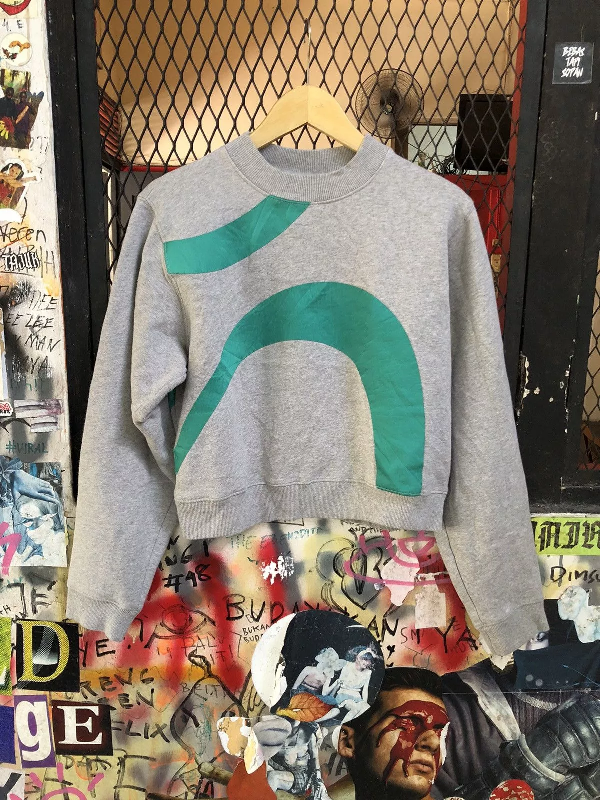 Acne Studios Sweatshirts Acne Studios ACNE STUDIO “ BIRD APPLIQUE “ SWEATSHIRT Gray Streetwear
