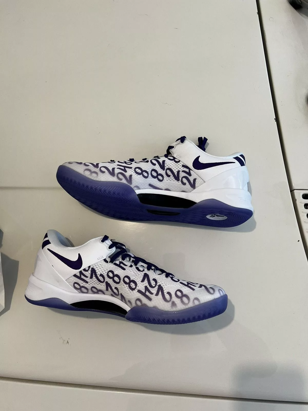Nike Low Top Sneakers Nike Kobe 8 Protro White