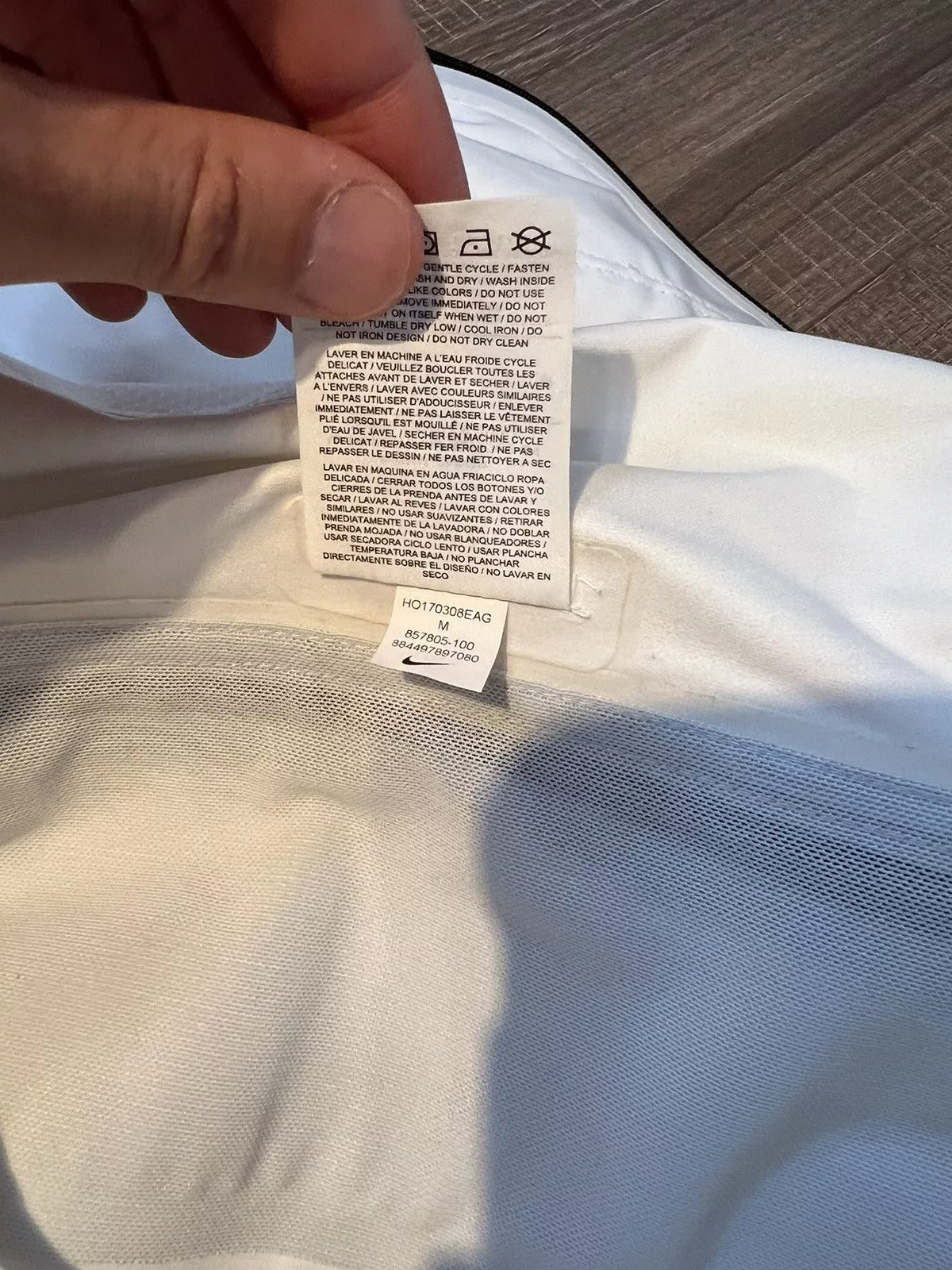 Nike Raincoats Nike Aeroshield Run Jacket With Hood Size Medium White